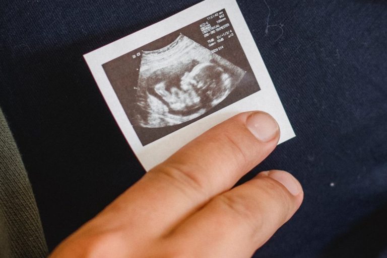 Cecília M. Lima. Poesia