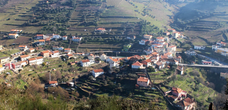 Vilarinho dos Freires. Peso da Régua.