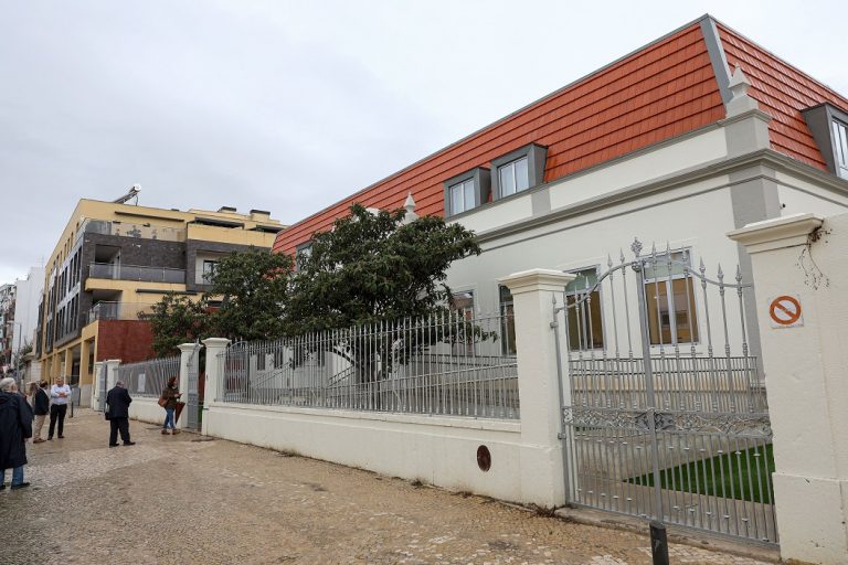 Lar Acácio Barradas. Misericórdia. Setúbal.