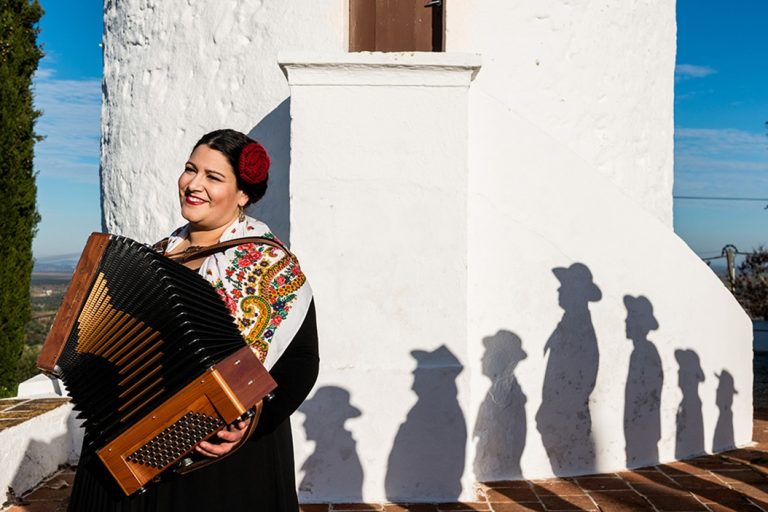 Acordeonista Celina da Piedade. Setúbal.