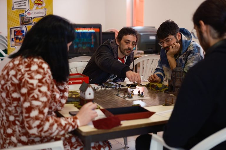 Jogos de tabuleiro. Mealhada