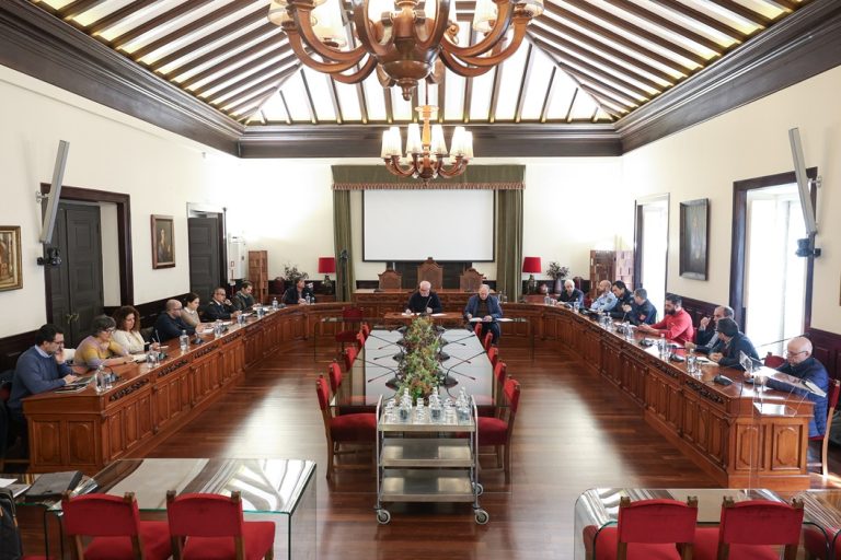 Reunião sobre segurança na CM Setúbal.