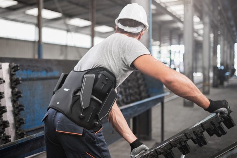 Exoesqueletos e Inteligência Artificia. Exponor.