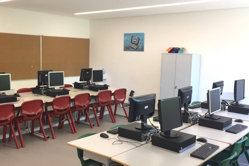 Oliveira de Chaves Computadores