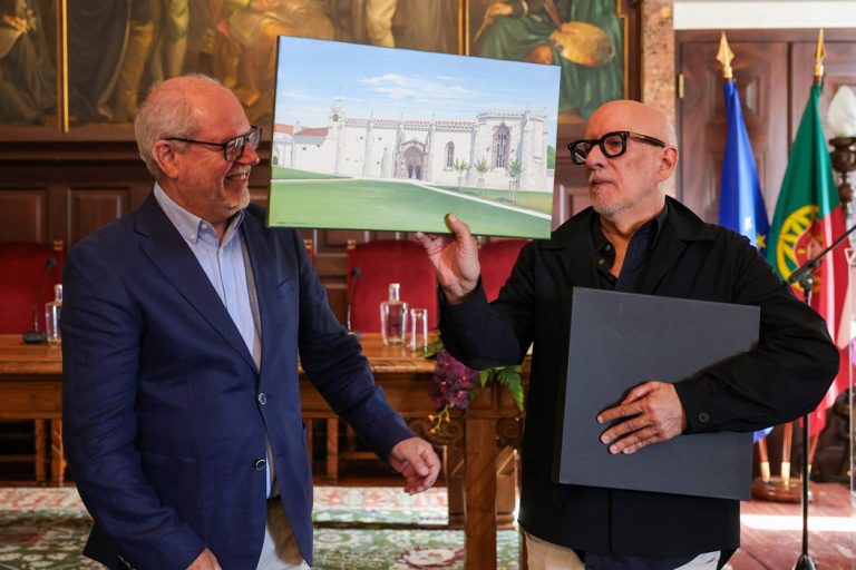 Homenagem a Carrilho da Graça. Setúbal.