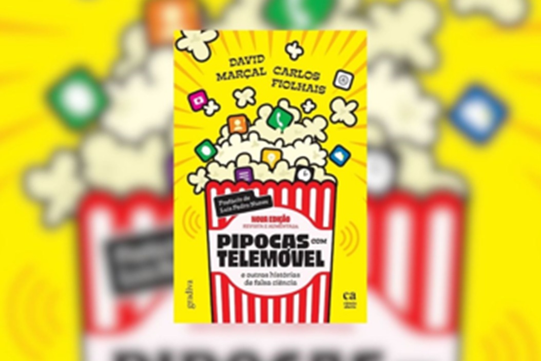 Pipoca. Carlos Fiolhais.s com Telemovel