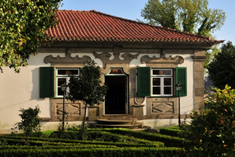 Solar dos Condes de Resende.