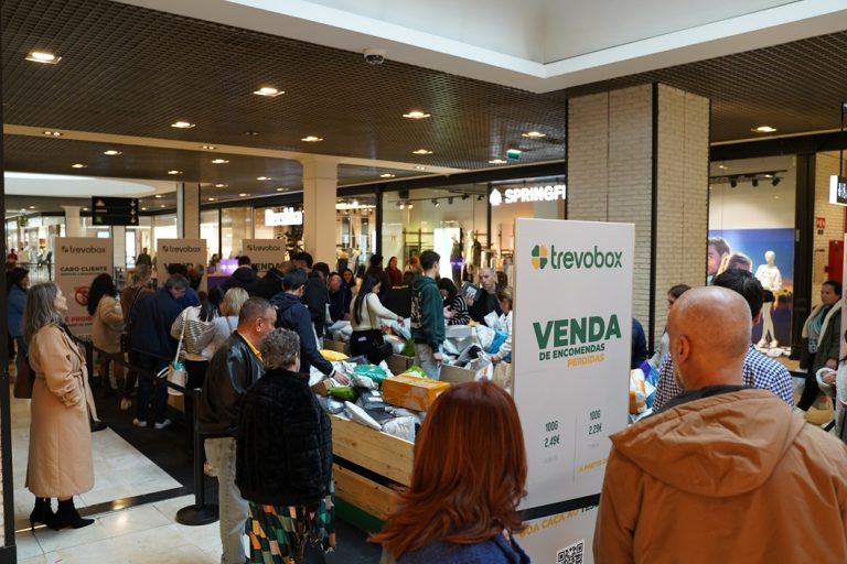 Trevobox Venda de encomendas perdidas ao quilo.