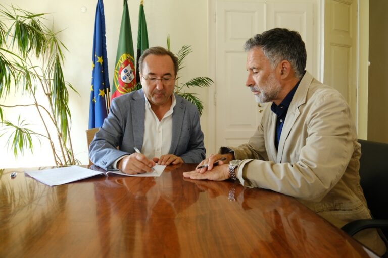 Adjudicação da obra de reabilitação do Jardim Carrera Viegas